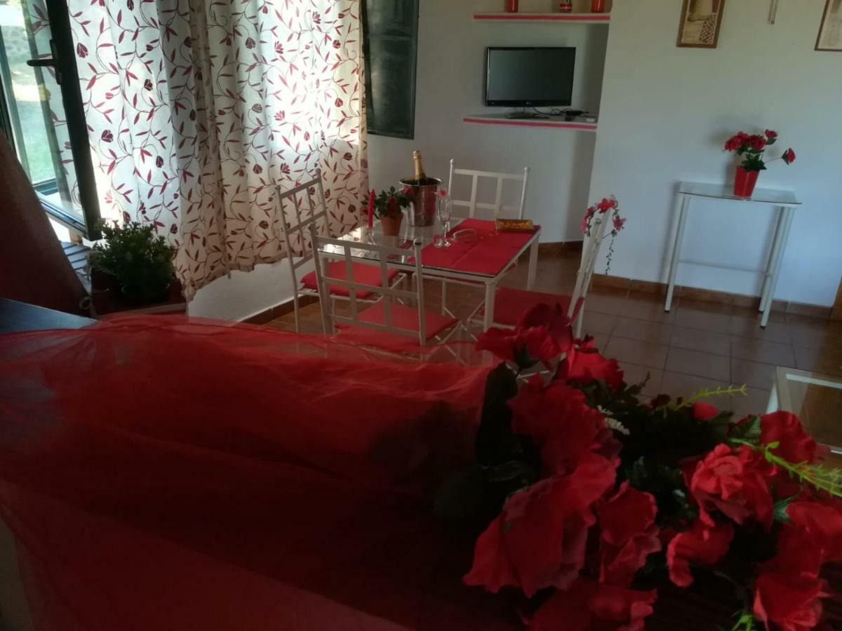 Chozos De La Dehesa Aparthotel La Roca de la Sierra ภายนอก รูปภาพ
